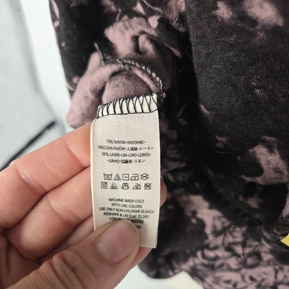 Free People Tie Dye Cold Shoulder Peasant Blouse Mauve Black Size Small - Picture 6 of 7